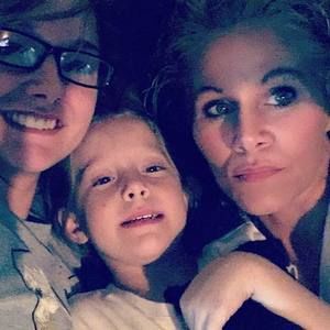 Meet your Posher, Cynthia m